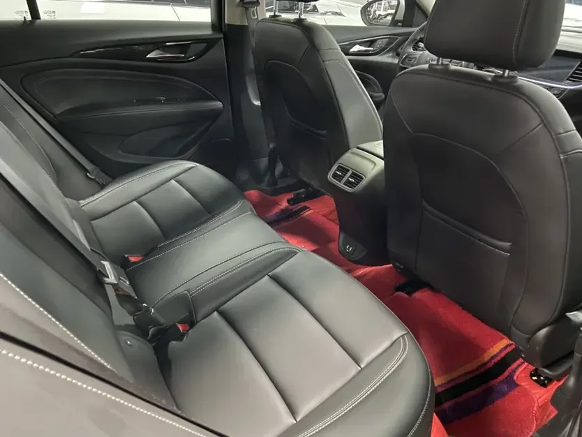 Buick Majesty Regal 2024 25T Super Edition 2023 — миниатюра 4