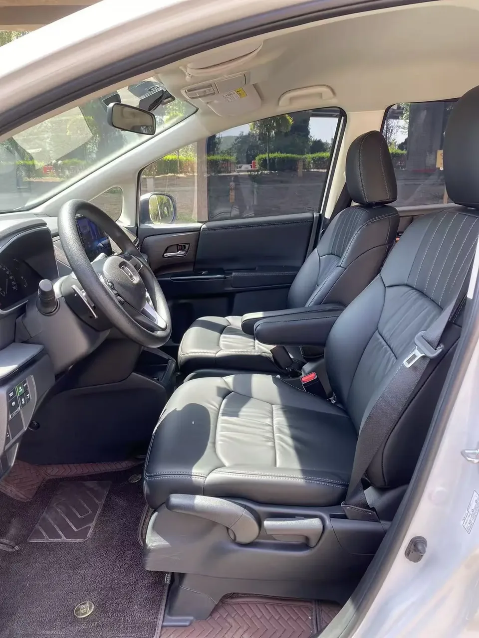 Honda Odyssey Odyssey 2024 2.0L Sharp Enjoy Edition 2024 — миниатюра 5