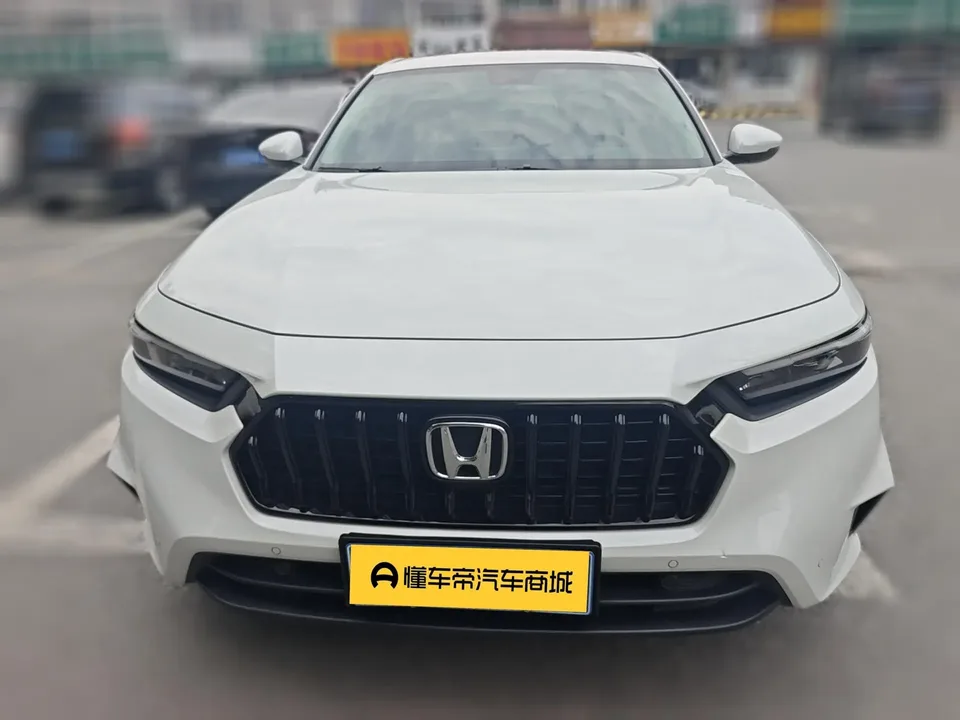 Honda Inspire Insignia 260TURBO Elegant Edition 2024 — миниатюра 2