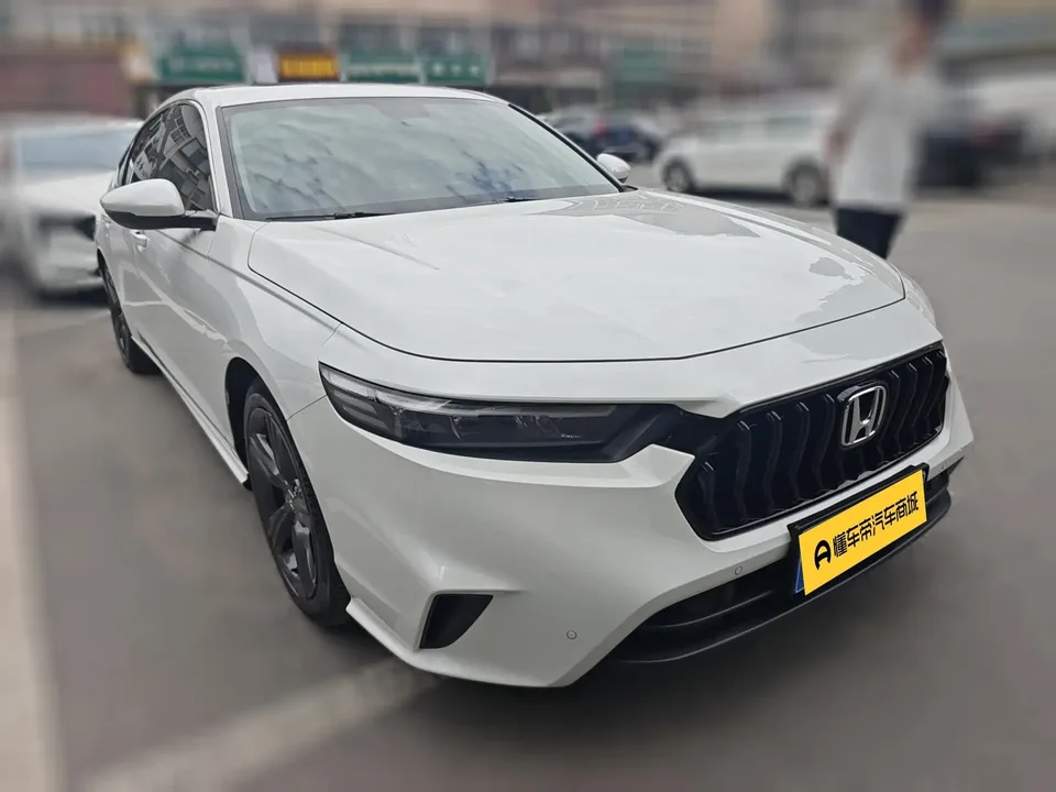 Honda Inspire Insignia 260TURBO Elegant Edition 2024 — миниатюра 3