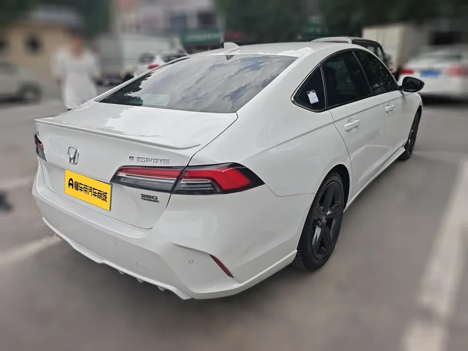 Honda Inspire Insignia 260TURBO Elegant Edition 2024 — миниатюра 4