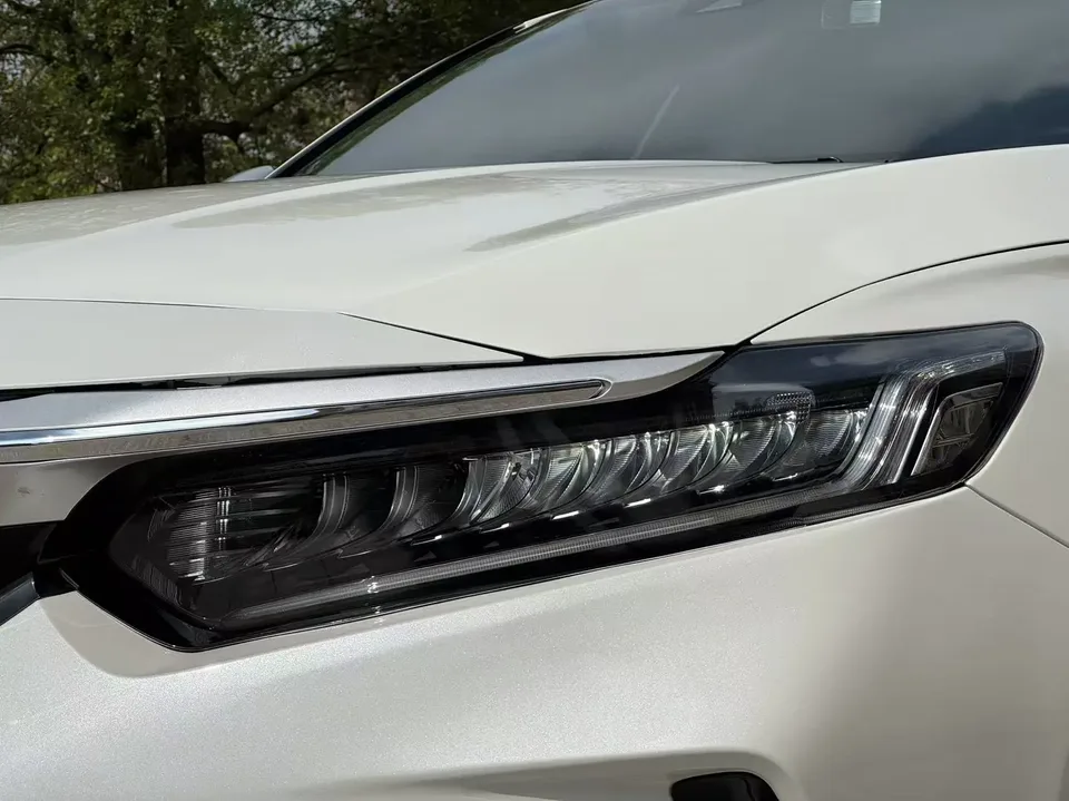 Honda Inspire 2022 Insignia 260TURBO Fine Edition 2022 — миниатюра 3