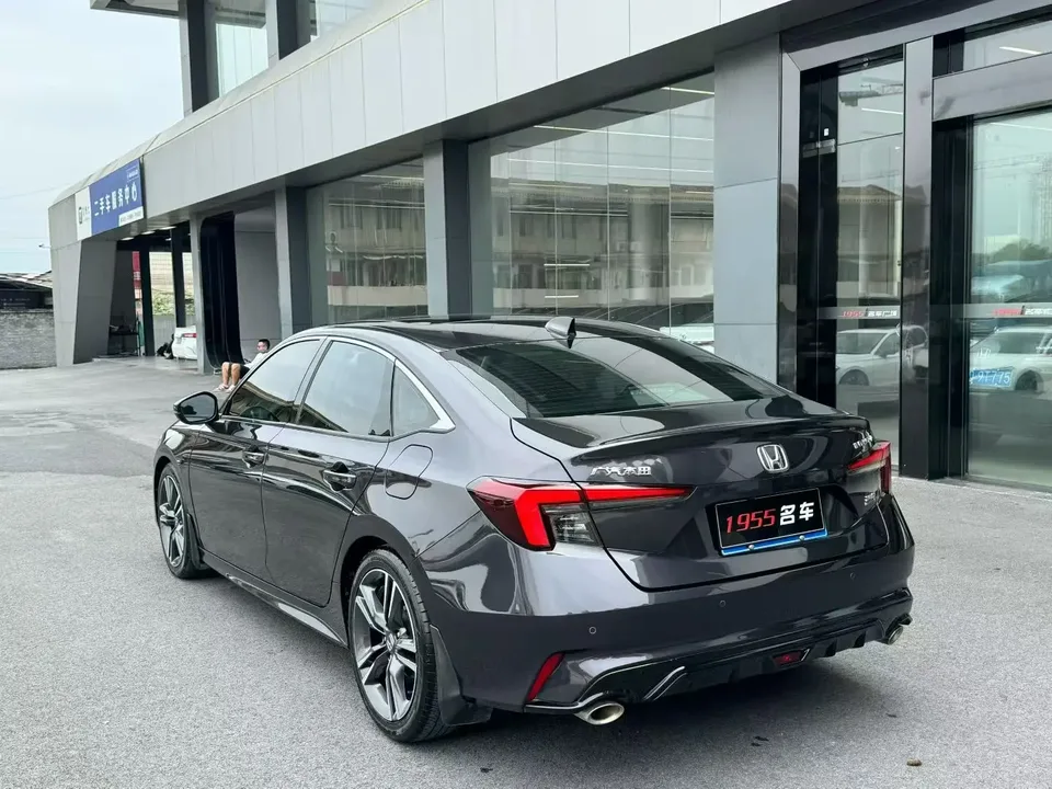 Honda Integra 240TURBO CVT Exclusive Edition 2023 — миниатюра 4