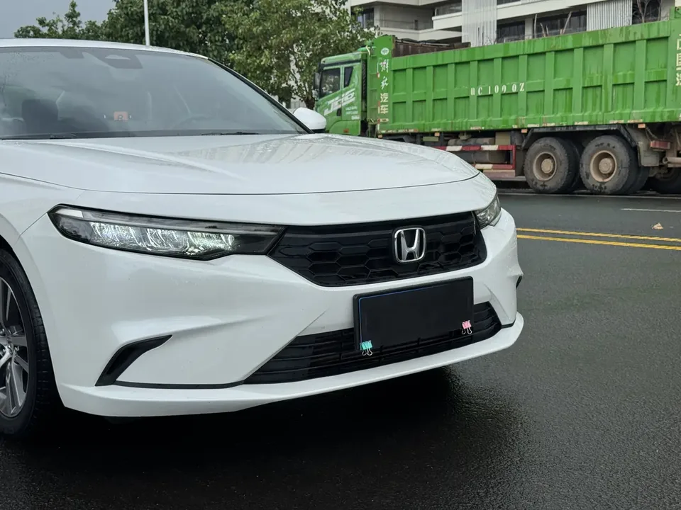 Honda Integra 240TURBO CVT Leading Edition 2023 — миниатюра 3