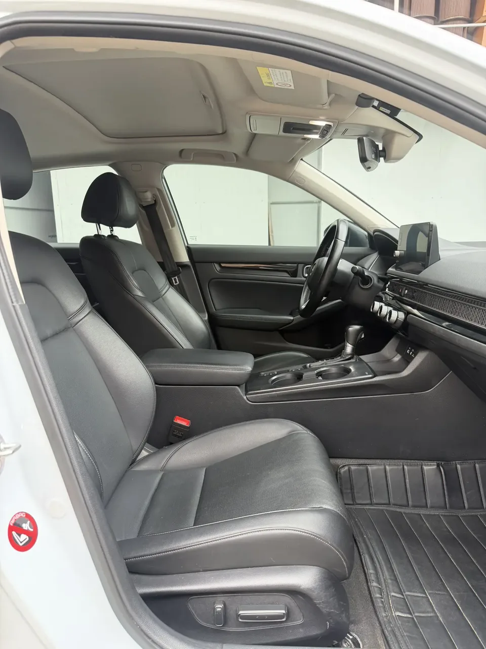 Honda Integra 240TURBO CVT Leading Edition 2024 — миниатюра 3