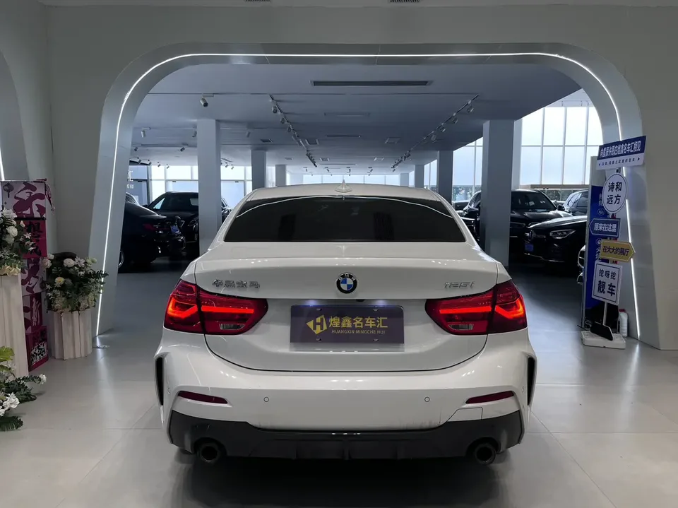 BMW 1 Series BMW 1 Series 2021 125i M Sport Night Edition 2022 — миниатюра 2