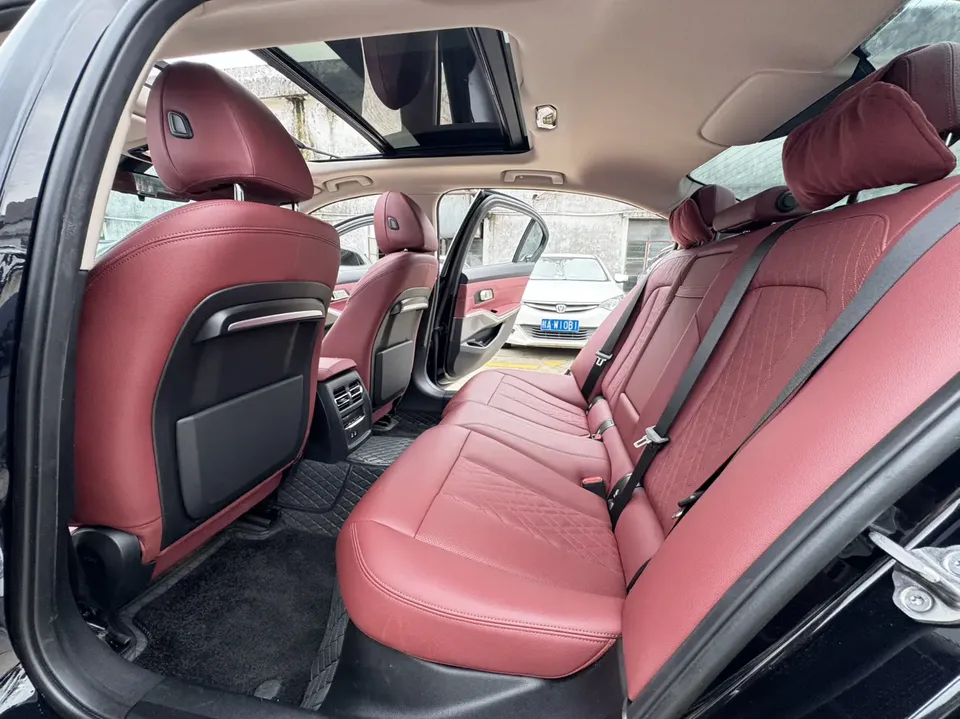 BMW 3 Series BMW 3 Series 2022 320Li M Sport Package 2022 — миниатюра 4