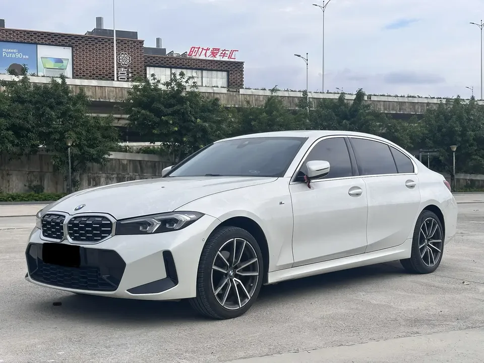 BMW 3 Series 2023