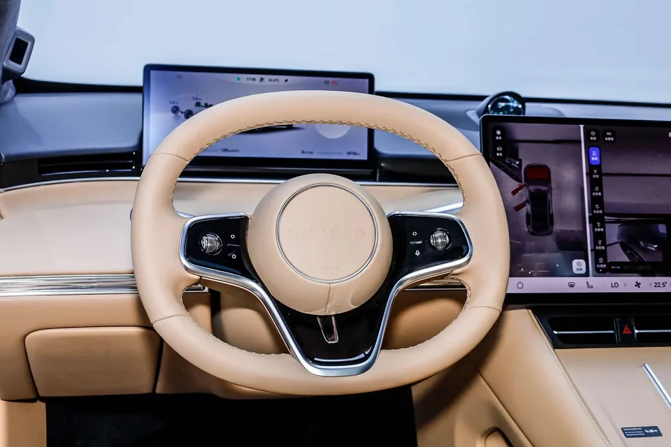 Luxeed Zhijie R7 Extended Range 53.4kWh Max Rear-wheel Drive Version 2025 — миниатюра 5
