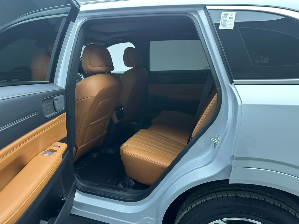Jietu Shanhai Jetour Mountain & Sea L7 PLUS 220km Five-seat Luxury Edition 2025 — миниатюра 4