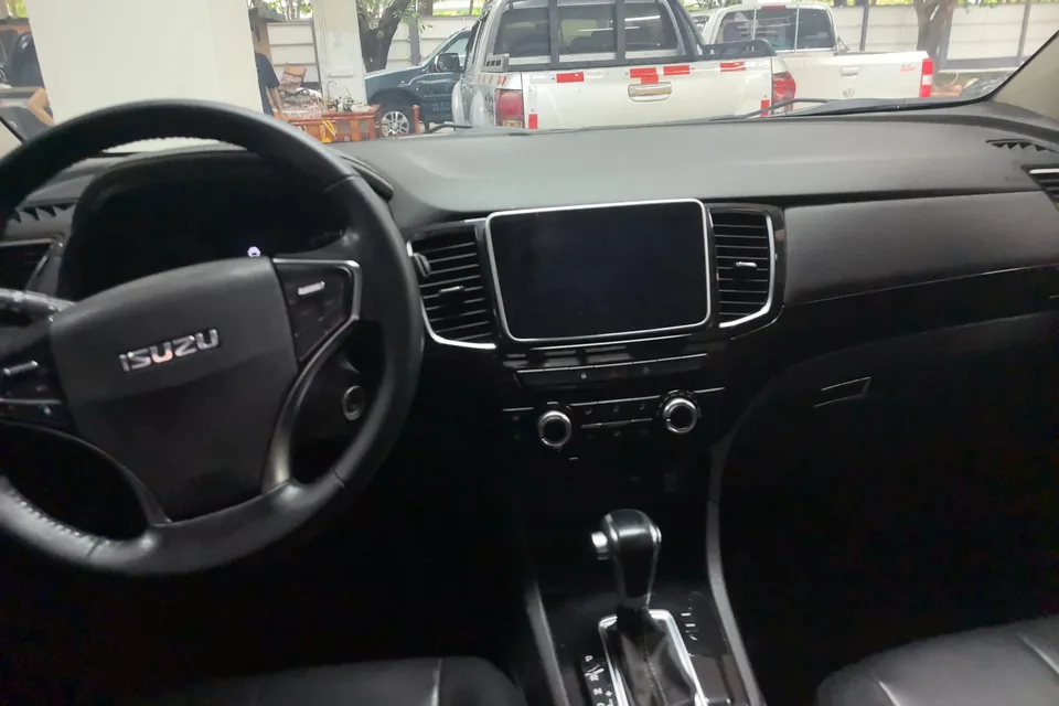 Isuzu Suzutaku 2.5T 2WD Automatic Pilot Edition National VI Extended Edition JE4D25Q6A 2022 — миниатюра 2