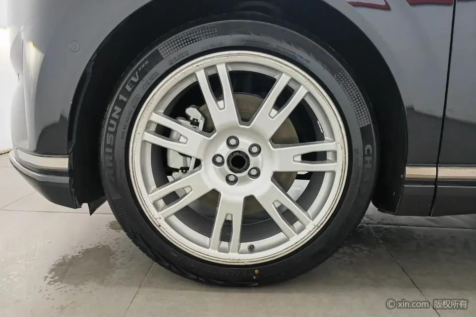 Dongfeng Yipai 008 210Max Extended Range 6-seater 2024 — миниатюра 5