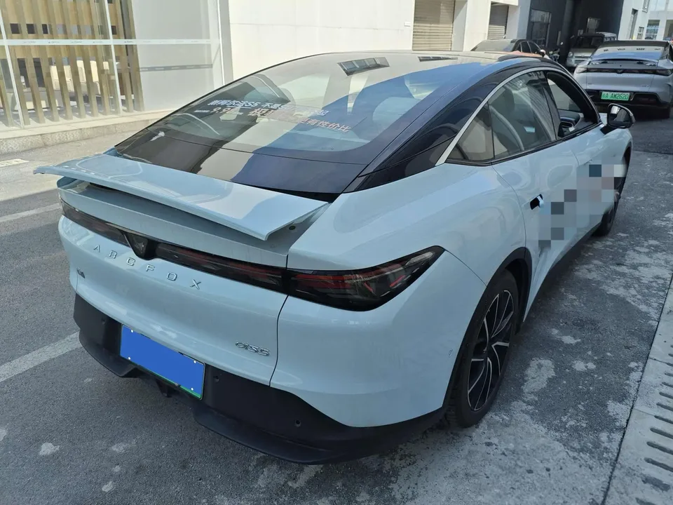 ARCFOX Extreme Fox JiFox Alpha S5 708MAX 200kW 2025 — миниатюра 3