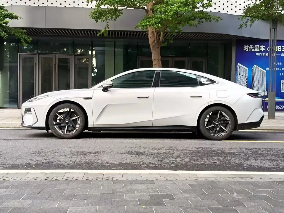 Geely Galaxy E8 550km PRO 2024 — миниатюра 4