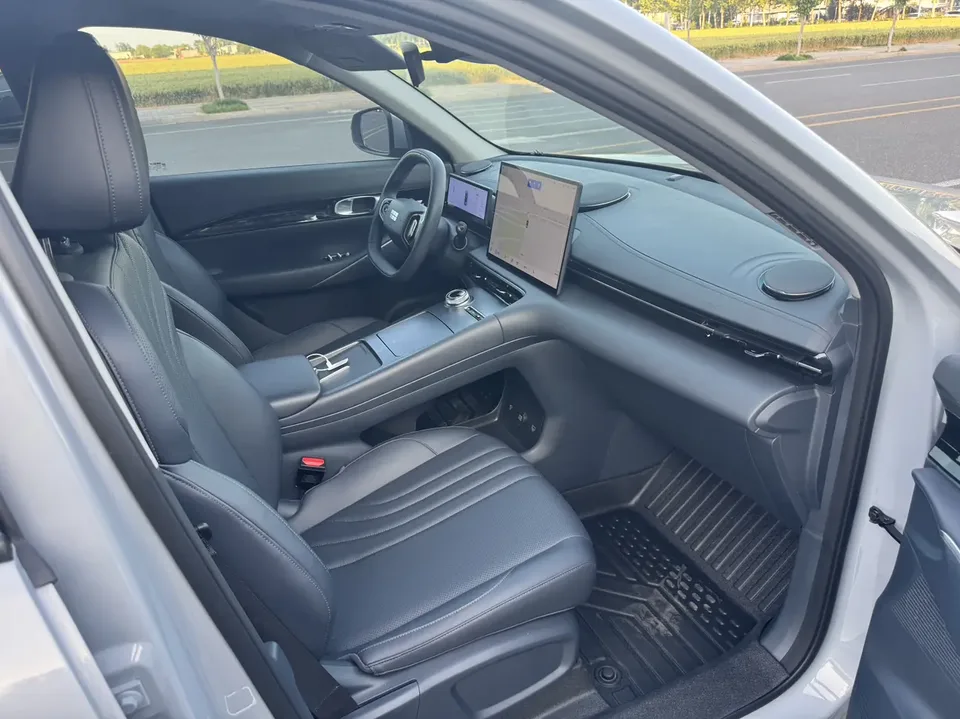 Geely Galaxy E5 440km Sailing Edition 2024 — миниатюра 4