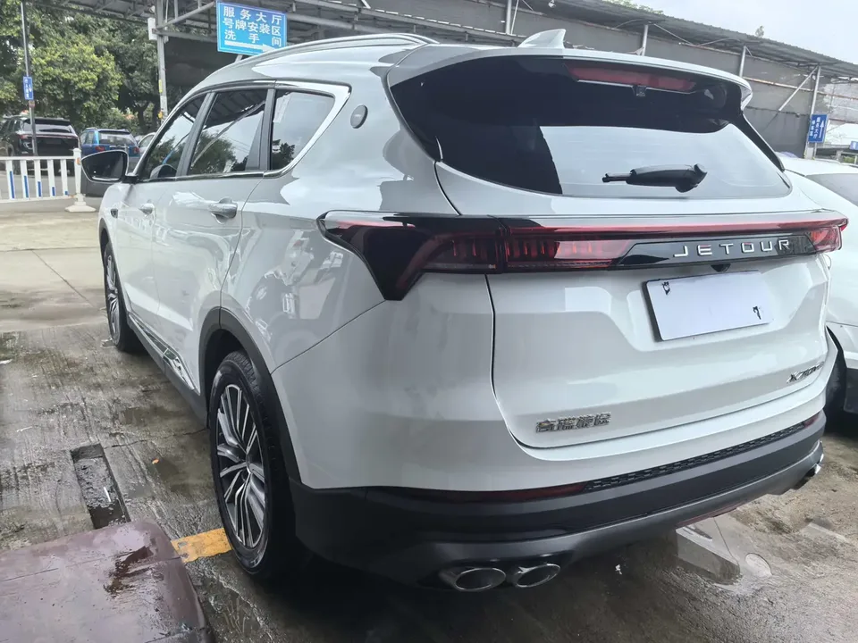 Jetour Jietu X70 PLUS Jietu X70 PLUS 2025 Champion Edition 1.5T DCT Champion PRO 7 Seaters 2025 — thumbnail 4