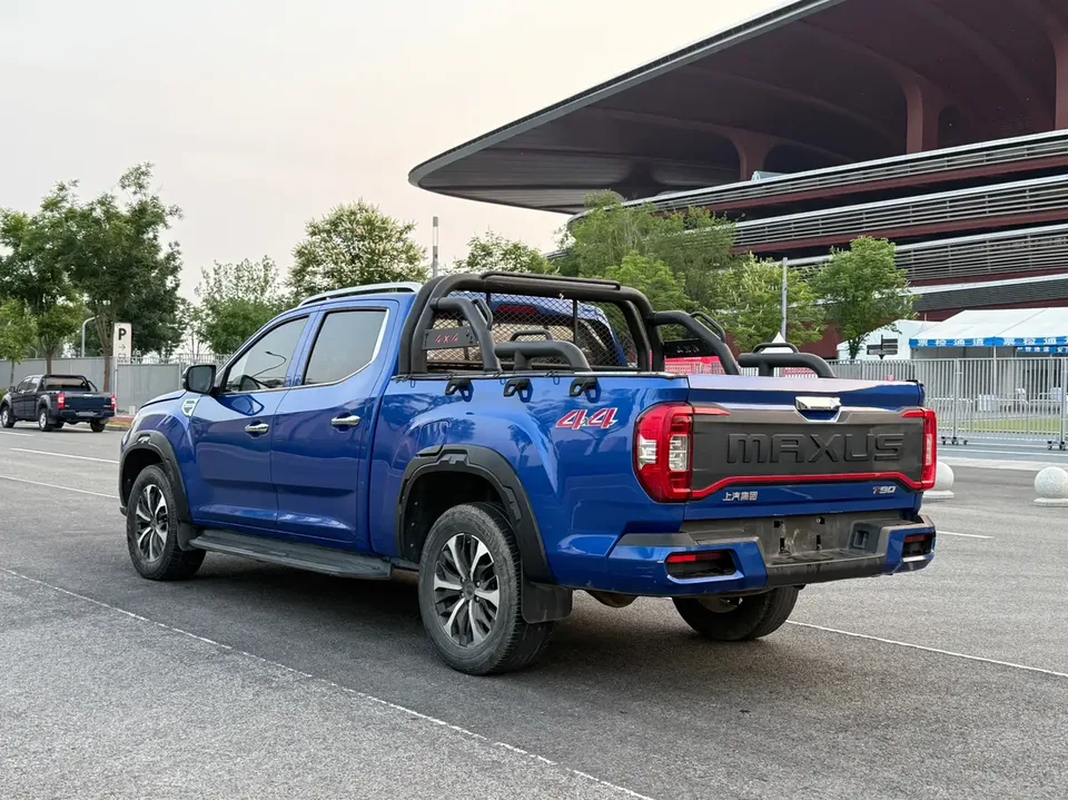 Datong Chase T90 2.0T diesel dual-supercharged four-wheel drive long box high chassis automatic comfort version 2022 — миниатюра 2