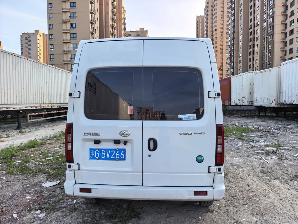 Datong Xintu V80 Xintu V80 2024 PRO 2.0T Manual Business Travel Long Axis Mid Top 147Ps 9 Seats (Four Rows) 2024 — миниатюра 2