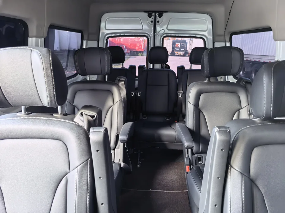 Datong Xintu V80 Xintu V80 2024 PRO 2.0T Manual Business Travel Long Axis Mid Top 147Ps 9 Seats (Four Rows) 2024 — миниатюра 5
