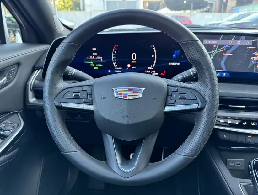 Cadillac XT4 Cadillac XT4 2024 28T 4WD Luxury 2023 — thumbnail 4