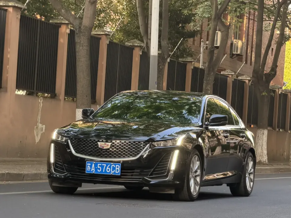 Cadillac CT5 2023