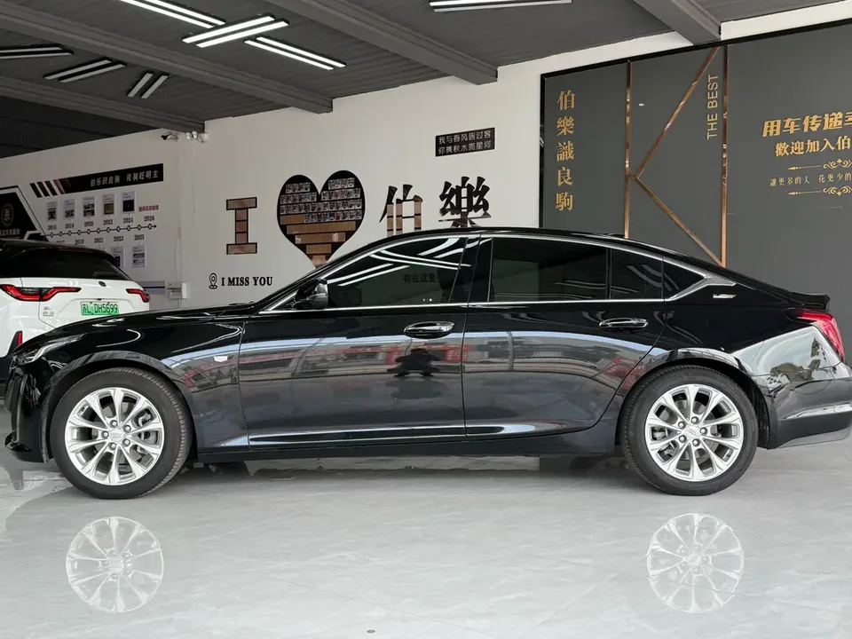 Cadillac CT5 2023