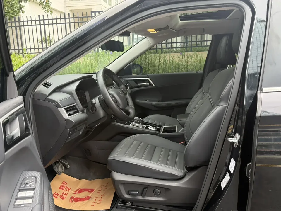 Mitsubishi Outlander Outlander 2023 1.5T CVT two-wheel drive exclusive version with 5 seats 2023 — миниатюра 5