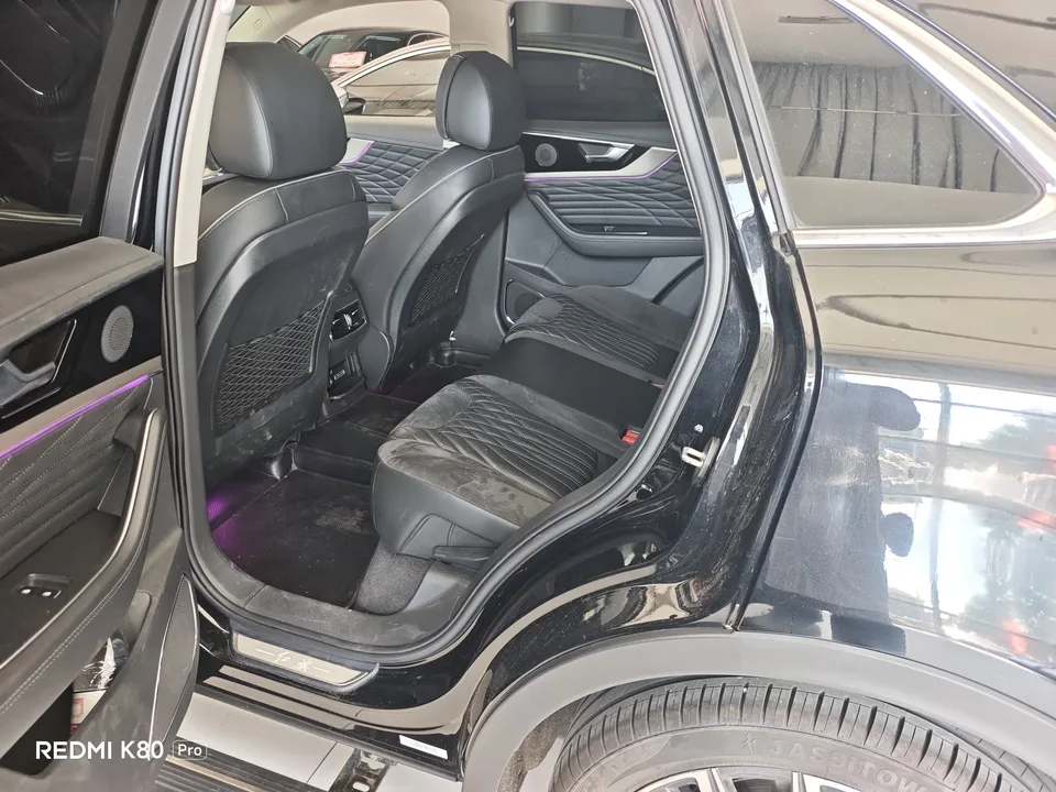 Hongqi HS5 Hongqi HS5 2022 2.0T Zhilian Qixiang 4WD Edition 2023 — миниатюра 5