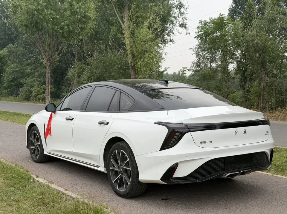 Hongqi H6 2.0T American Edition 2025 — миниатюра 2
