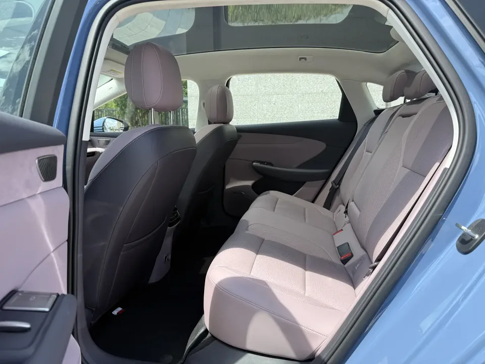Hongqi Red Flag Tiangong 05 750 Smart Edition 2025 — миниатюра 4
