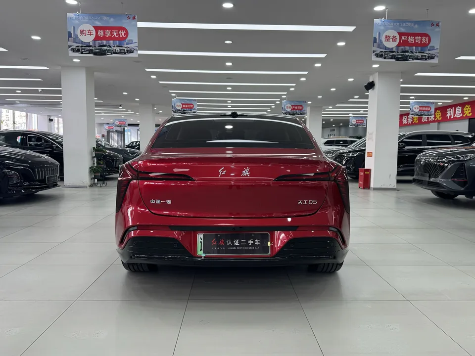 Hongqi Red Flag Tiangong 05 550 Edition 2025 — миниатюра 4