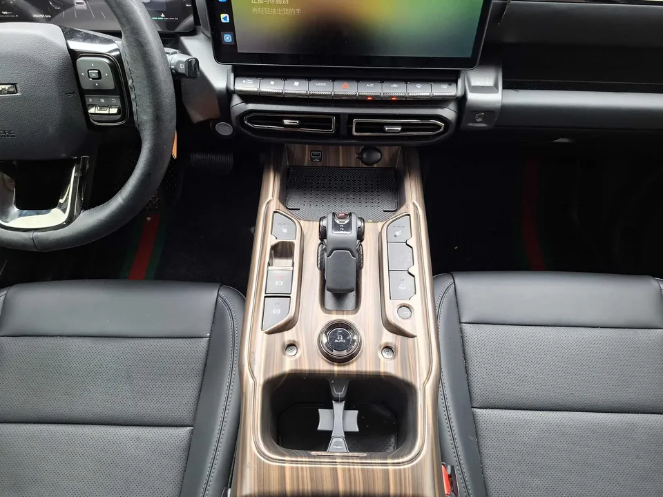 Haval Big Dog PLUS 2.0T Two-wheel drive Chaozhou Edition Plus 2025 — миниатюра 3