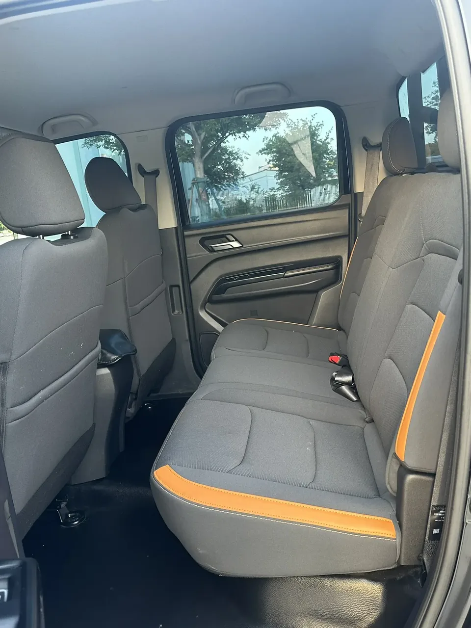 Jiangling Bible 2.5T manual diesel four-wheel drive long axis flat bottom cargo box 2025 — миниатюра 3
