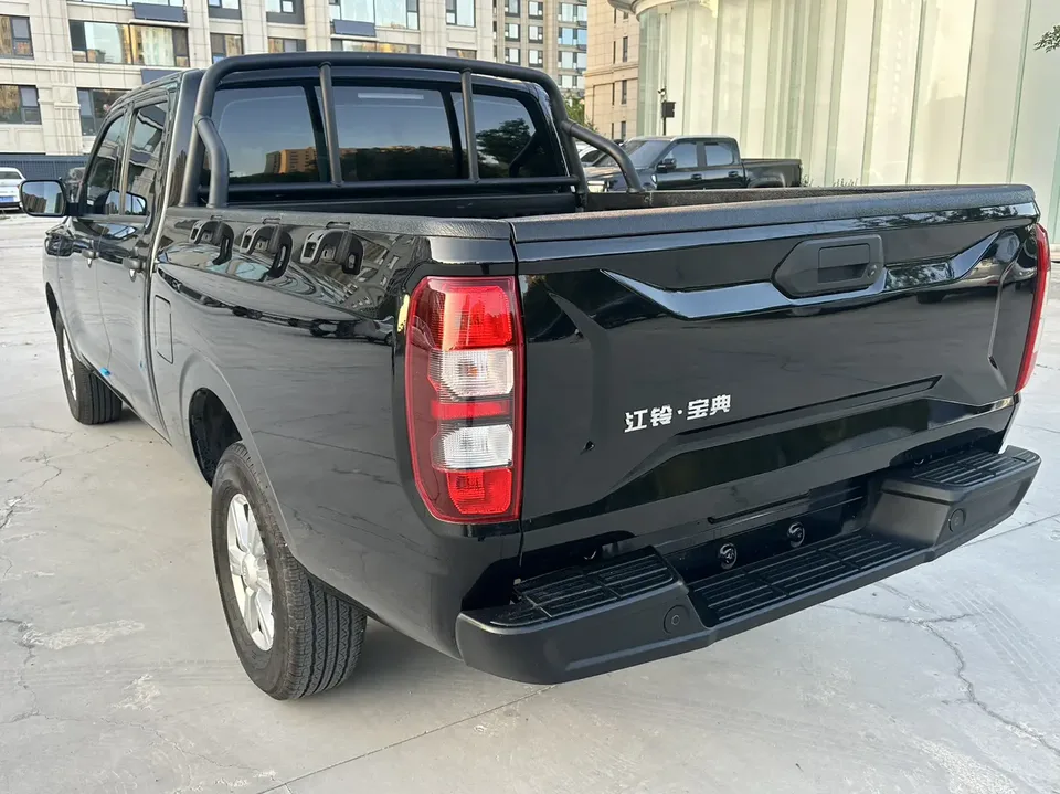 Jiangling Bible 2.5T manual diesel four-wheel drive long axis flat bottom cargo box 2025 — миниатюра 4