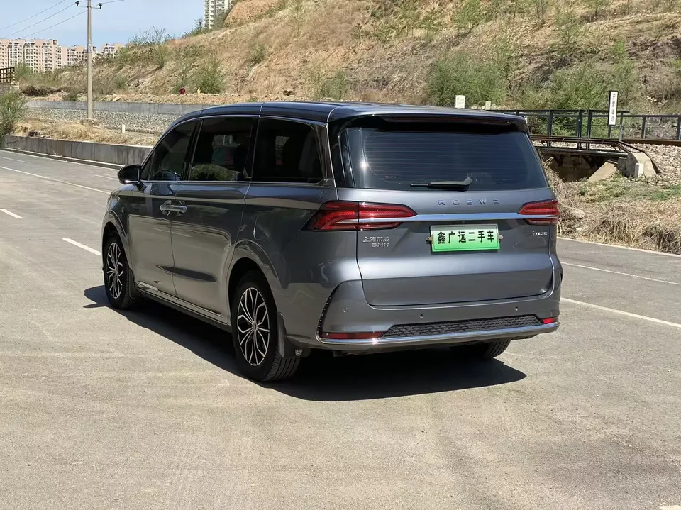 Roewe iMAX8 DMH 1.5T Land Rover Premium Edition 2024 — миниатюра 4