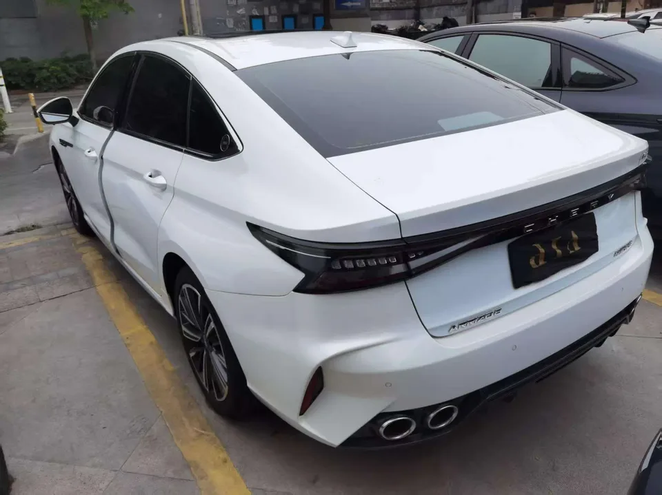 Chery Arrizo 8 1.6TGDI DCT Intelligent 2025 — миниатюра 4