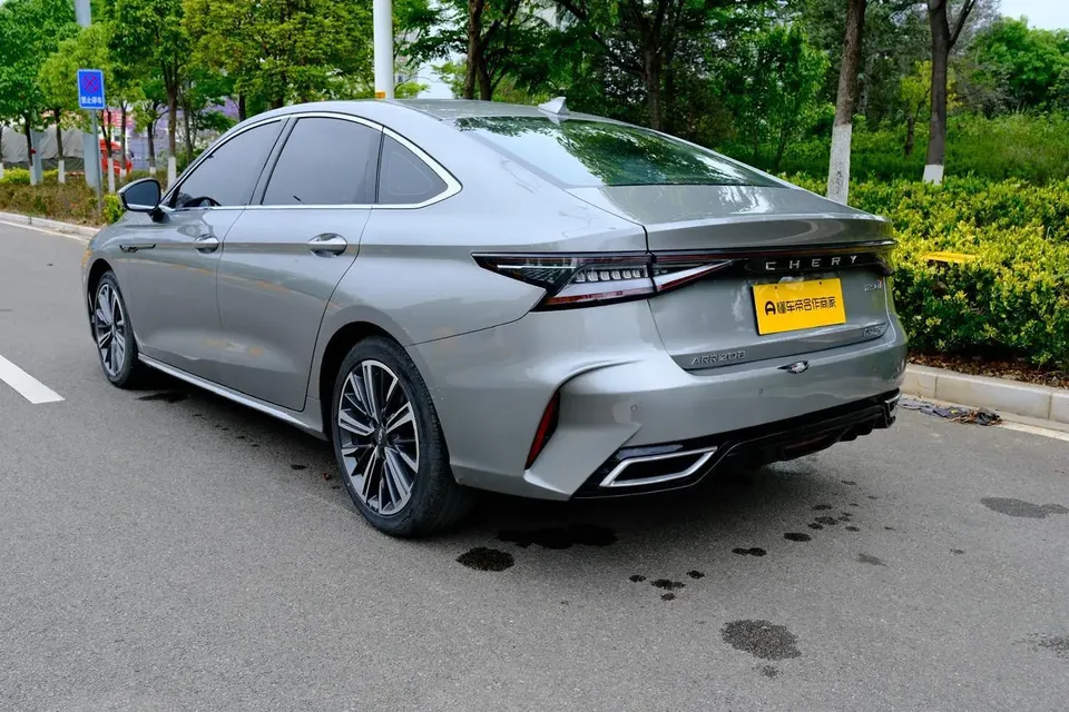 Chery Arrizo 8 1.6TGDI DCT 2023 — миниатюра 2