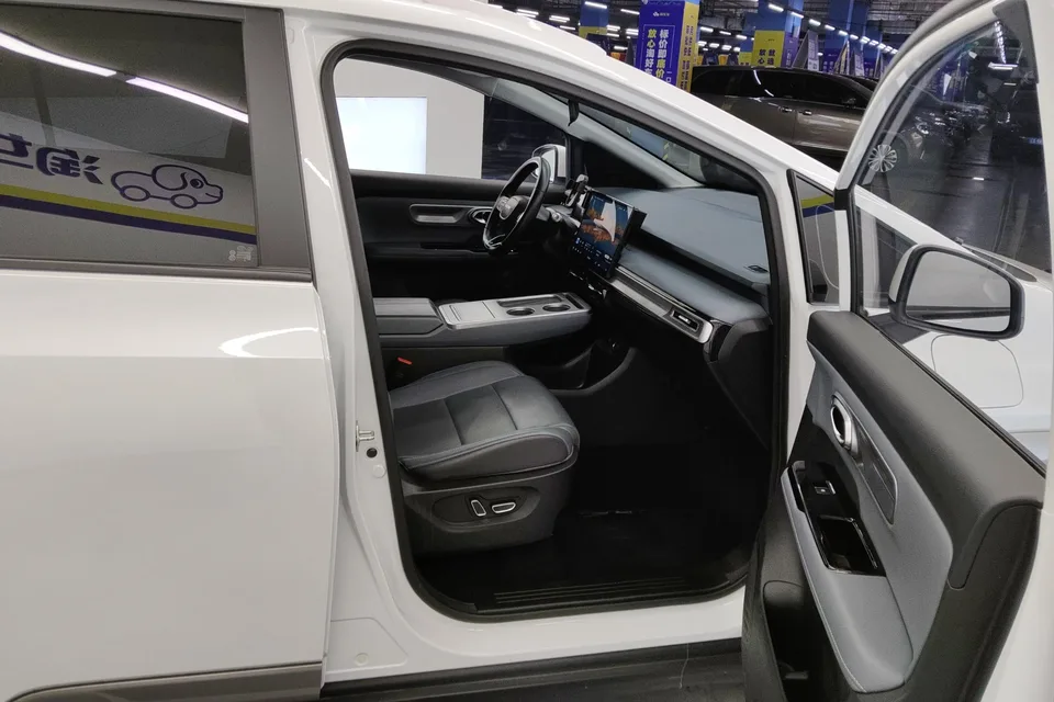 AION Y AION Y 2023 Plus 510 Smart Driving Edition 2024 — миниатюра 5