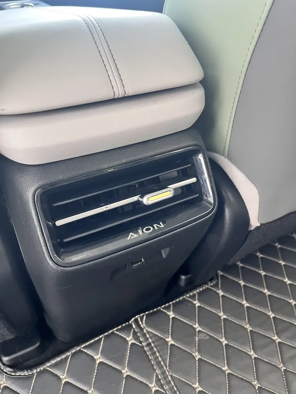 AION Y PLUS 70 Technology Edition 2023 — миниатюра 4