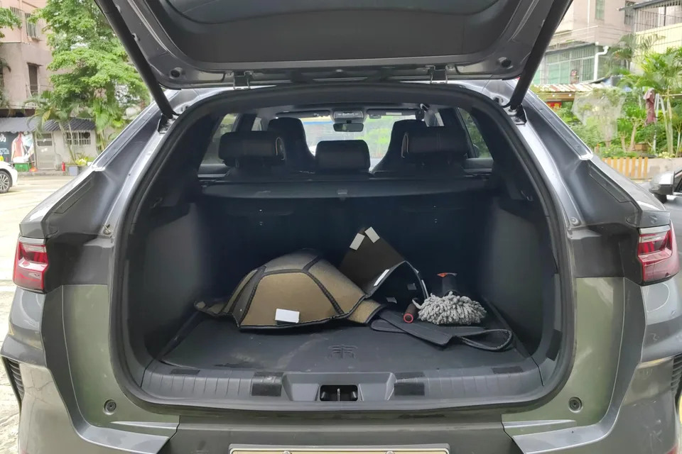 BYD Song PLUS DM Song PLUS DM 2021 DM-i 51KM 2WD Premium Edition 2022 — thumbnail 5
