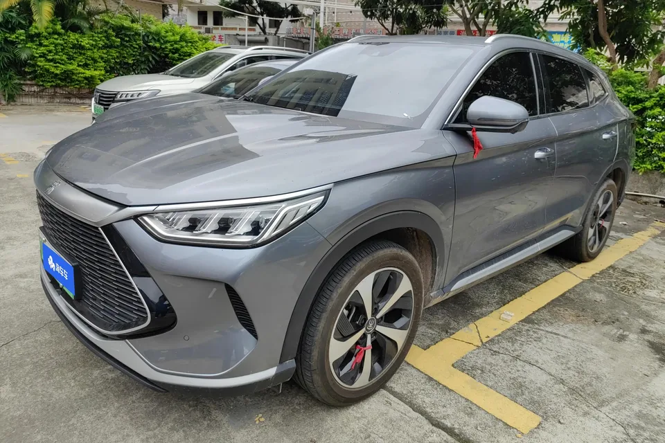 BYD Song PLUS DM Song PLUS DM 2021 DM-i 51KM 2WD Premium Edition 2022 — photo 1, buy with delivery to Moscow