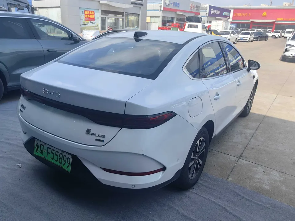 BYD Qin PLUS DM Intelligent Driving Edition DM-i 120KM Beyond Edition 2025 — миниатюра 2