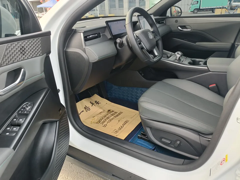 BYD Qin PLUS DM Qin PLUS DM 2025 Intelligent Driving Edition DM-i 55KM Leading Edition 2025 — thumbnail 5