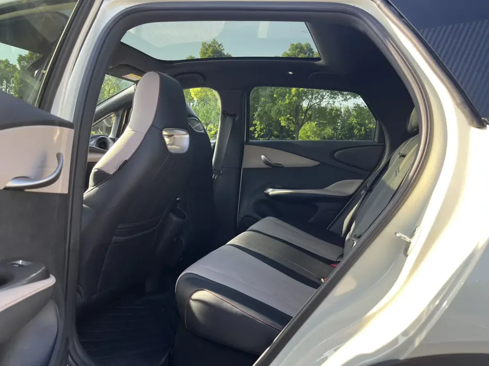 BYD Dolphin Dolphin 2024 Honor Edition 420km Fashion Edition 2024 — thumbnail 3