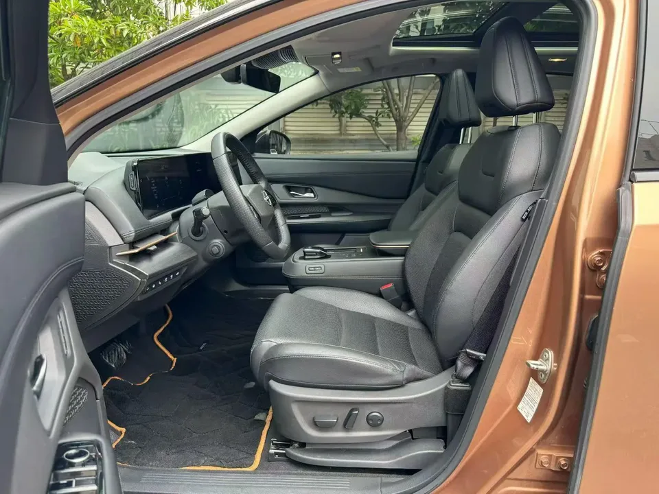 Nissan Ariya two-wheel drive long-range top version 2023 — миниатюра 5