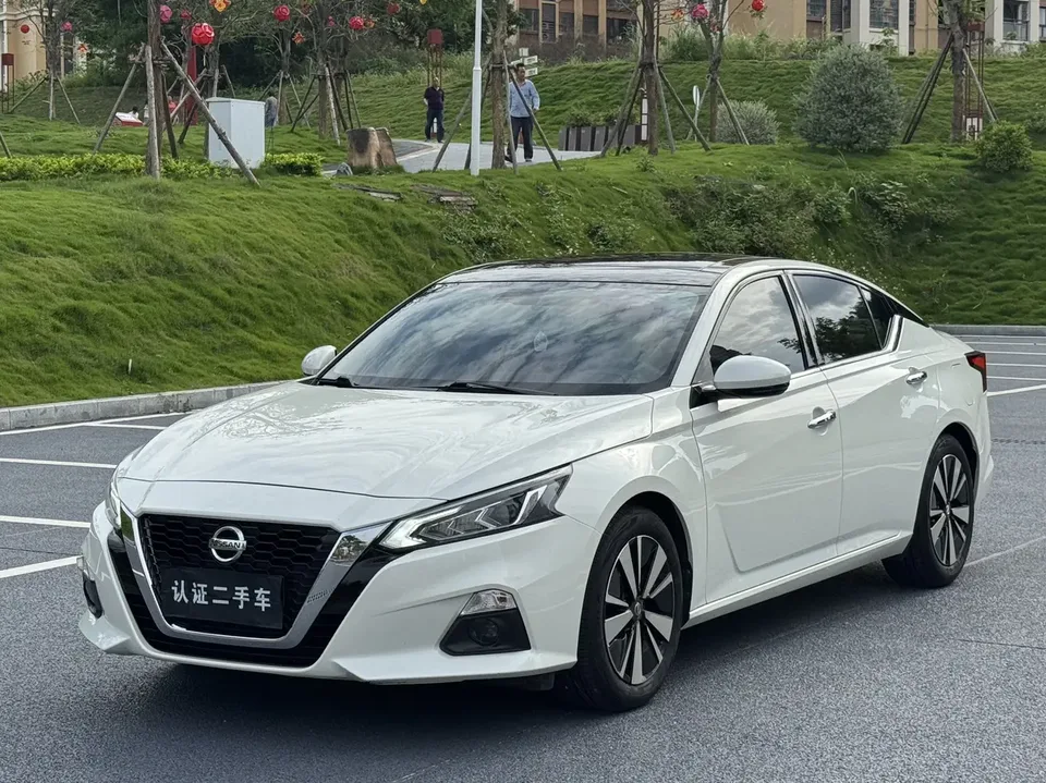 Nissan Altima Teana 2021 Teana 2021 2.0L XL Comfort Edition 2022 — photo 1, buy with delivery to Moscow