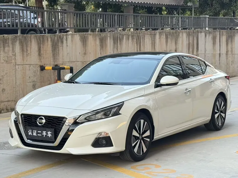 Nissan Altima Teana 2021 Teana 2021 2.0L XL Comfort Edition 2022 — photo 1, buy with delivery to Moscow