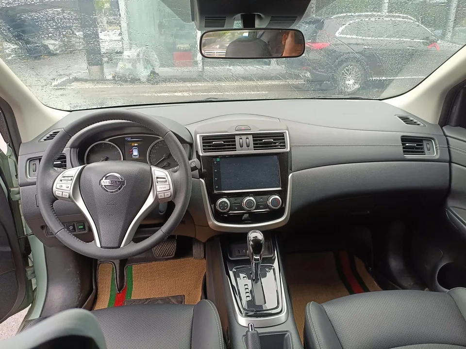 Nissan Tiida Tiida 2023 Tiida 2023 1.6L CVT Smart Travel Edition 2023 — thumbnail 2