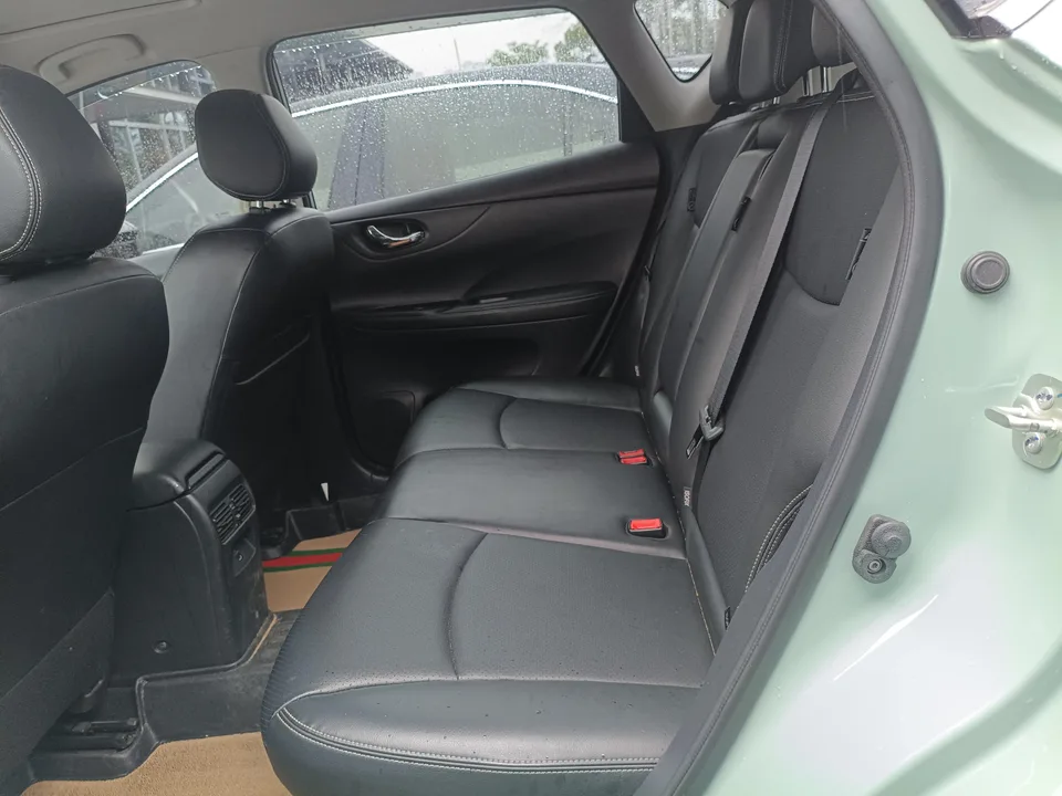 Nissan Tiida Tiida 2023 Tiida 2023 1.6L CVT Smart Travel Edition 2023 — thumbnail 5