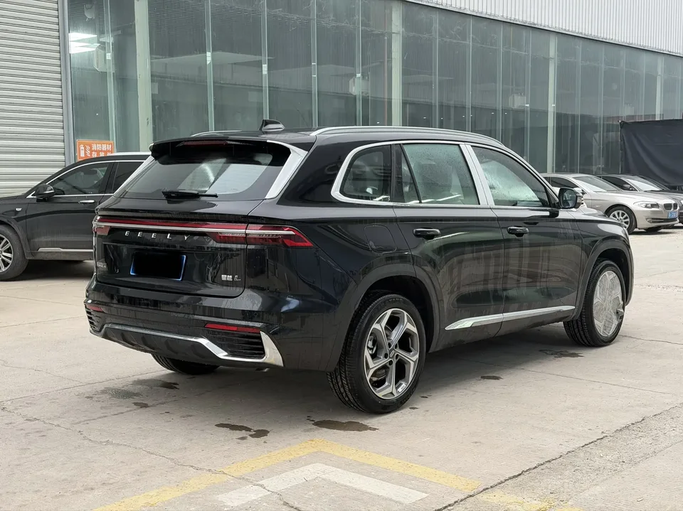 Geely Monjaro 2.0TD Changfeng Mountain Edition 2026 — миниатюра 2